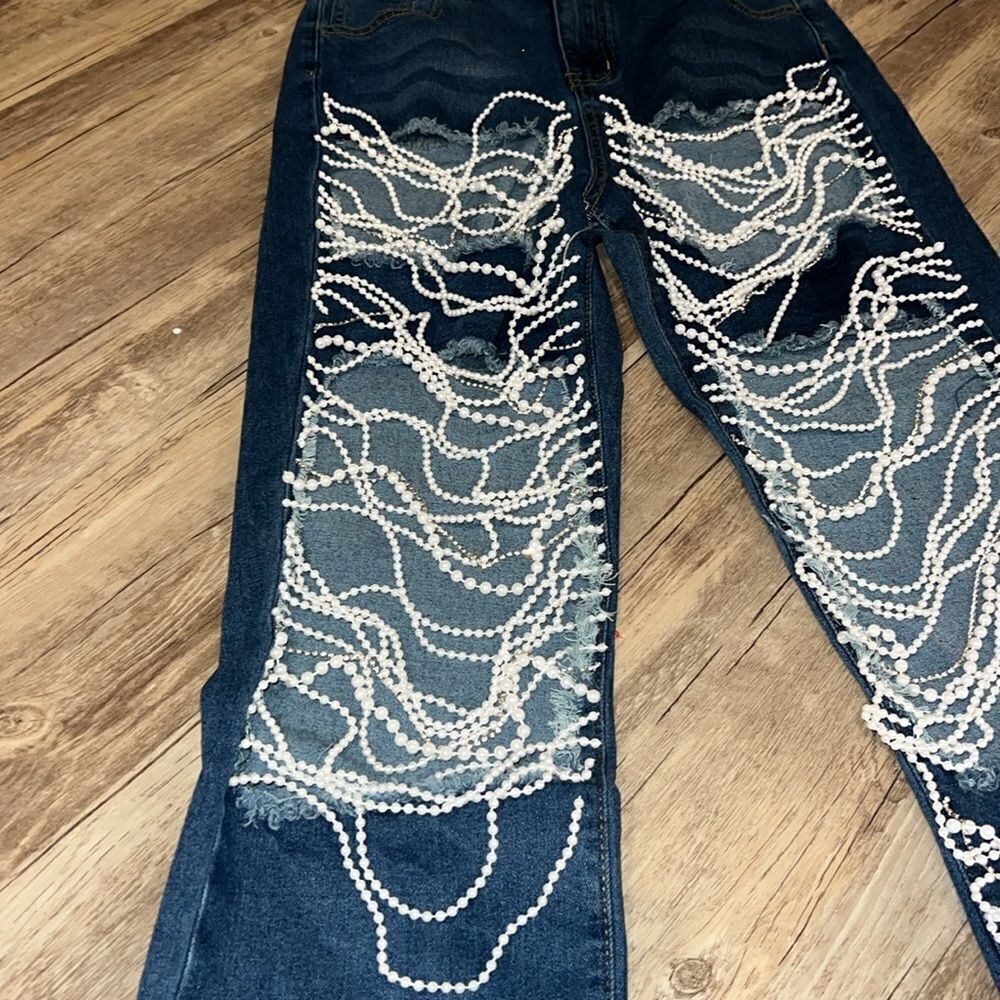 Jeans - Picture 2 of 3